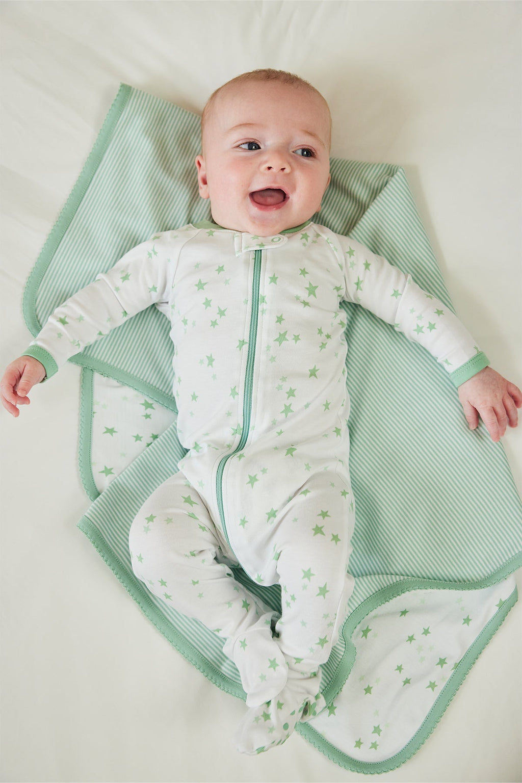 Baby Sleeper in Parisian Green Dreamy Star - Main Image 1